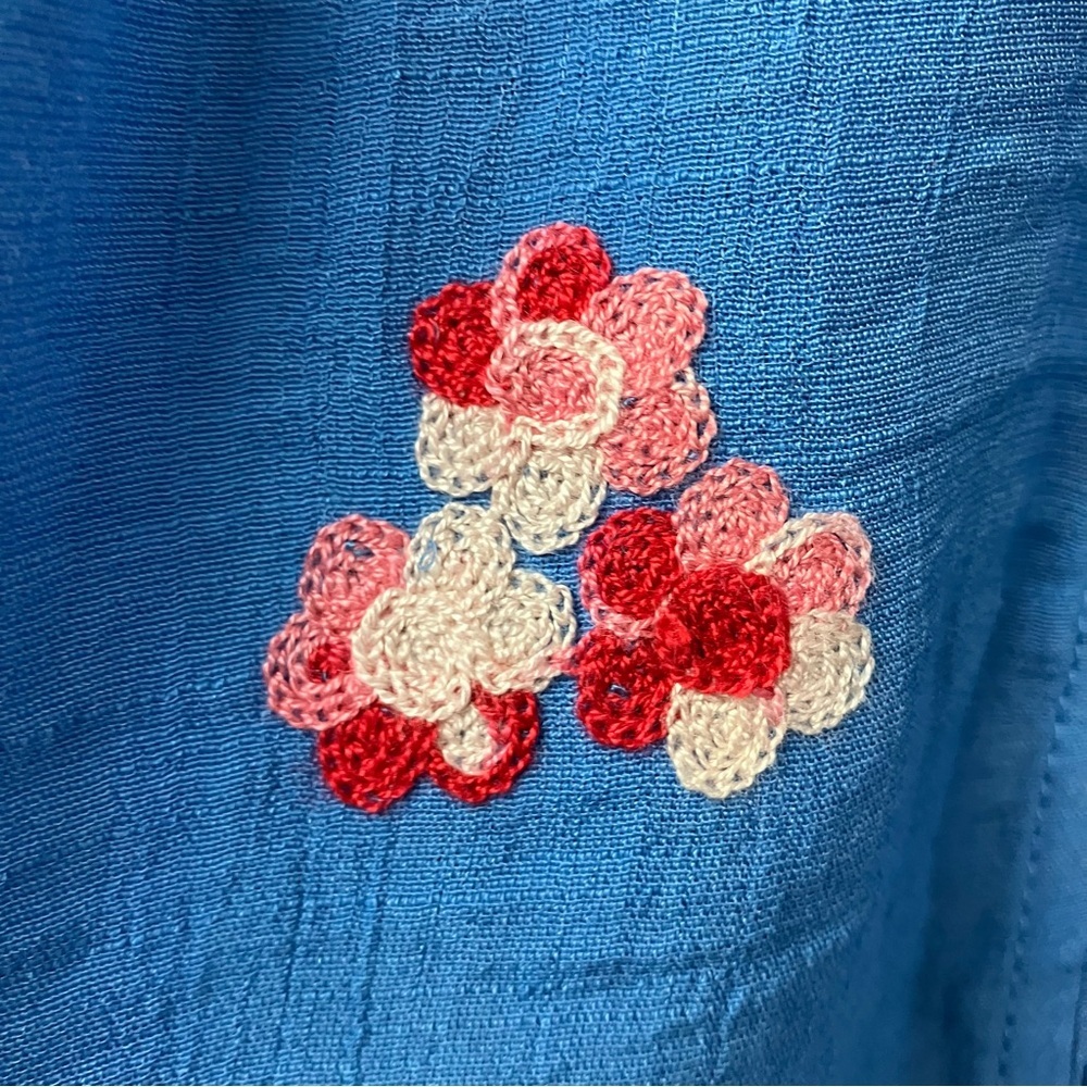 Figueroa & Flower Womens Embroidered Blouse SIZE Large Blue Balloon Sleeves NEW - Picture 4 of 14